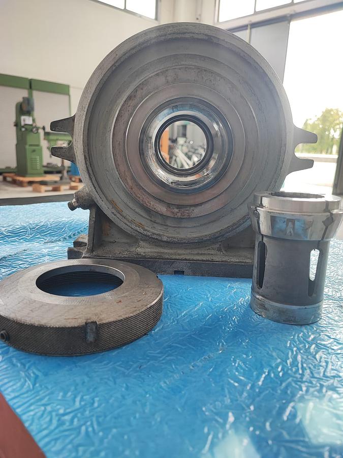 Usato Base statica pneumatica orizzontale/verticale, passaggio barra 60mm