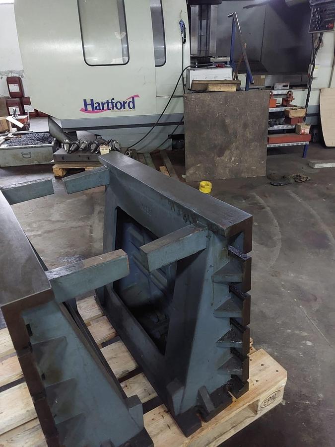 Usato Squadra di fissaggio in ghisa | 750×665 p. 300 mm