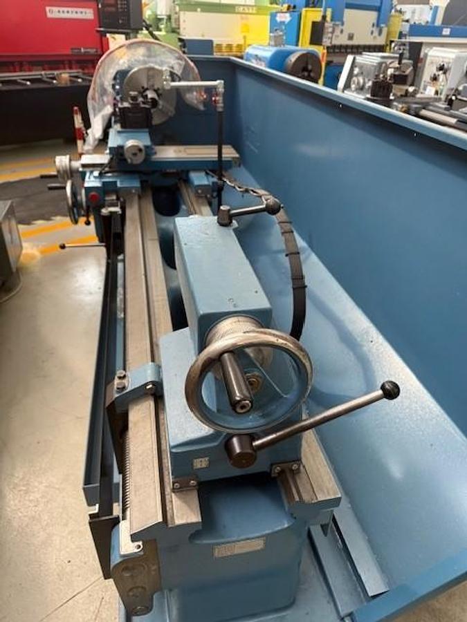 Ricondizionato Tornio parallelo CMT URSUS 250x2000x105 | Parzialmente revisionato