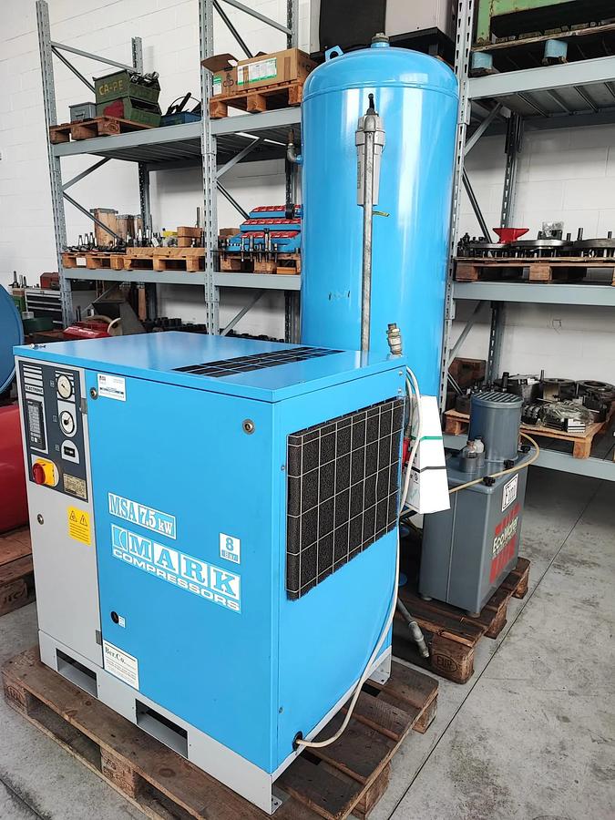Usato Compressore rotativo a vite silenziato MARK MSA 7,5/8 + Ecowater FINI + serbatoio 500 Lt
