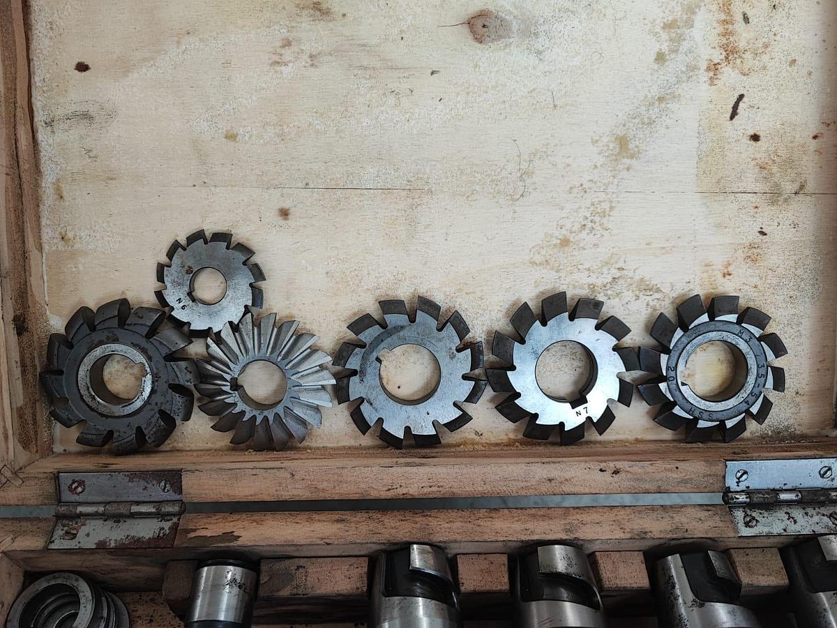 Usato BAKUER attacco a sgancio rapido, cono ISO 40, con cassetta completa di testine