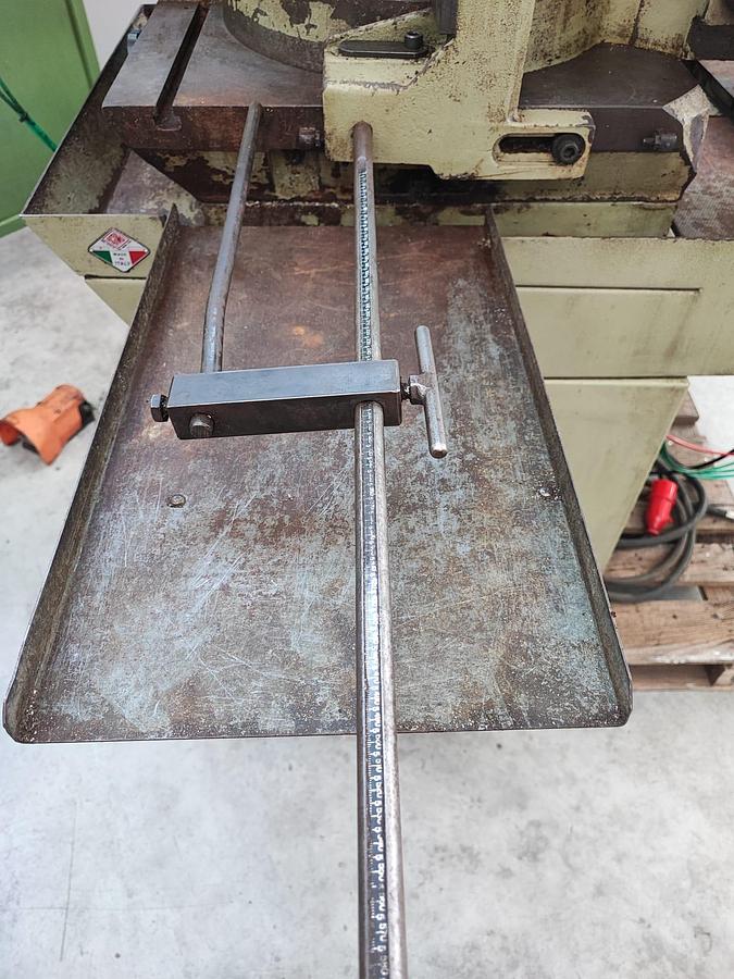 Usato Segatrice a nastro semi automatica PEDRAZZOLI BROWN SN 270 SA