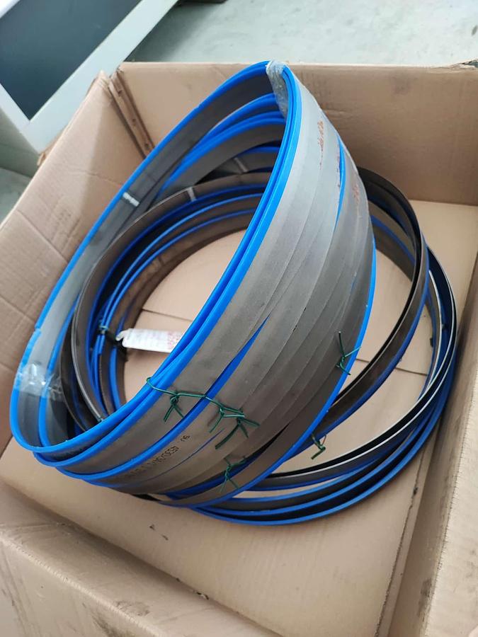 Usato Segatrice a nastro KASTO TWIN A2 completa di accessori