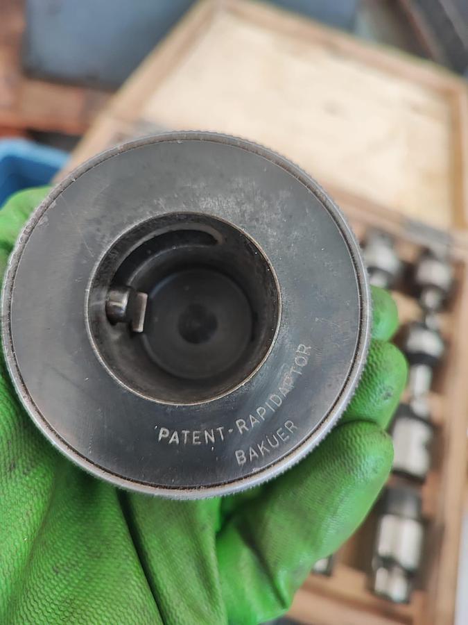 Usato BAKUER attacco a sgancio rapido, cono ISO 40, con cassetta completa di testine