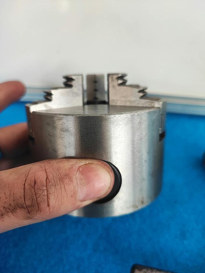 Usato TOS 80 mandrino singola guida, 3+3 griffe