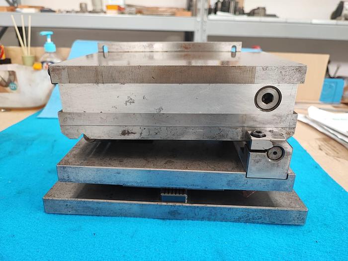 Usato CUTER barra seno doppio con piano magnetico 150x250 per rettifiche