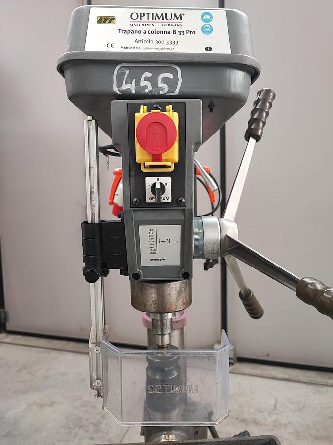 Usato Trapano a colonna OPTIMUM B33 PRO 400V con trasmissione a cinghia - tavola inclinabile