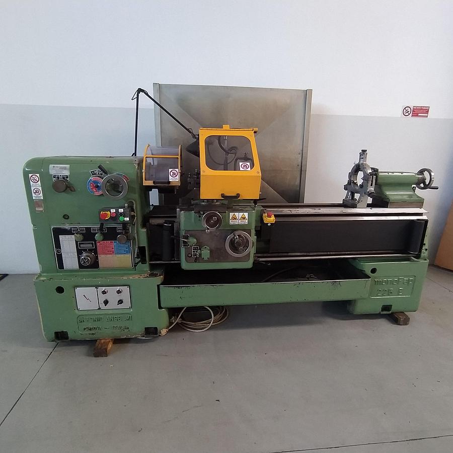 Usato Tornio parallelo ANSELMI MONOFAP 225Ex1500x55 |