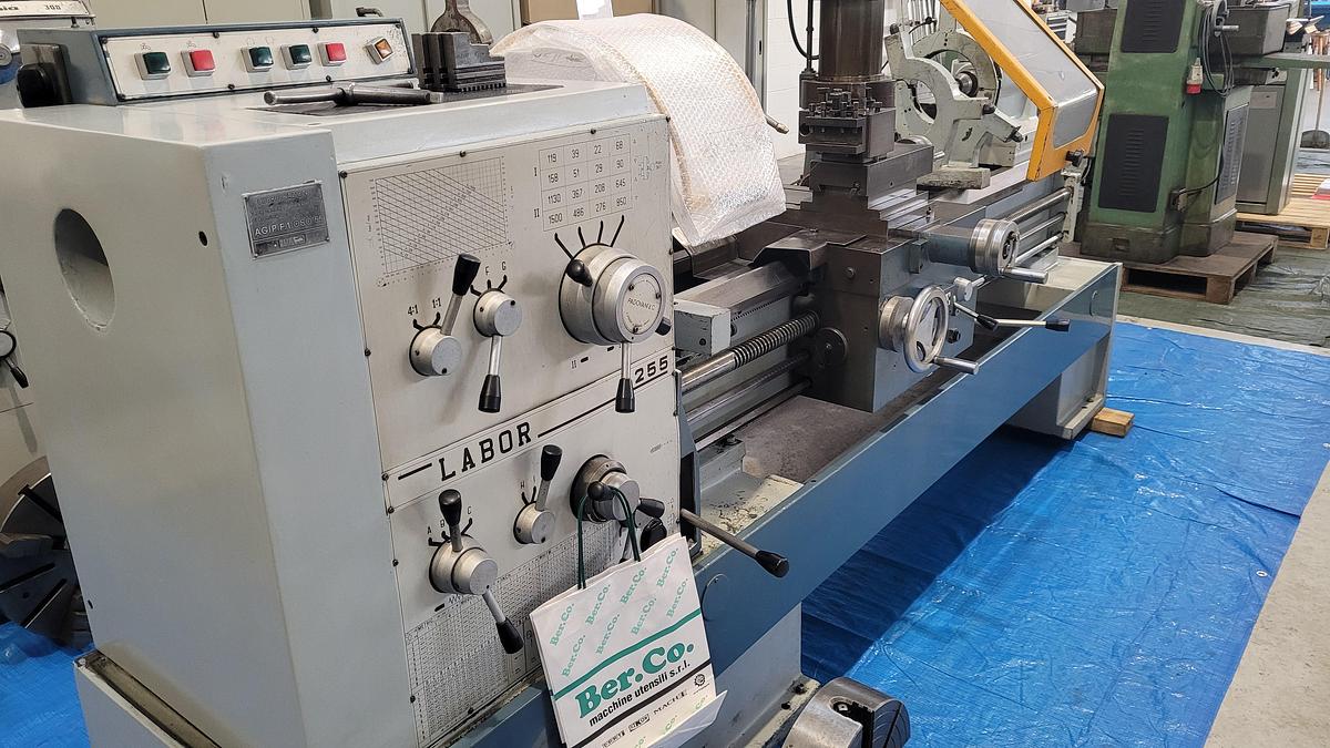 Usato Tornio parallelo PADOVANI LABOR 255x1500x78