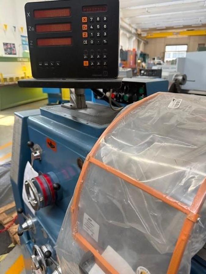 Ricondizionato Tornio parallelo CMT URSUS 250x2000x105 | Parzialmente revisionato