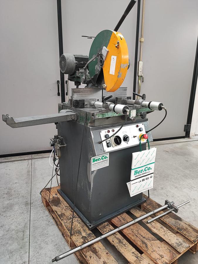 Usato Troncatrice a disco manuale MACC TA 400 S