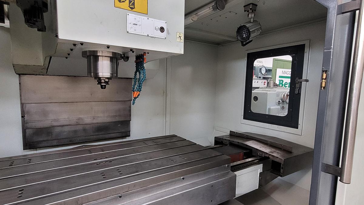 Usato Centro di lavoro verticale LAGUN LEAN MACHINERY MV 12 | 1200x600x600 | CNC Fanuc