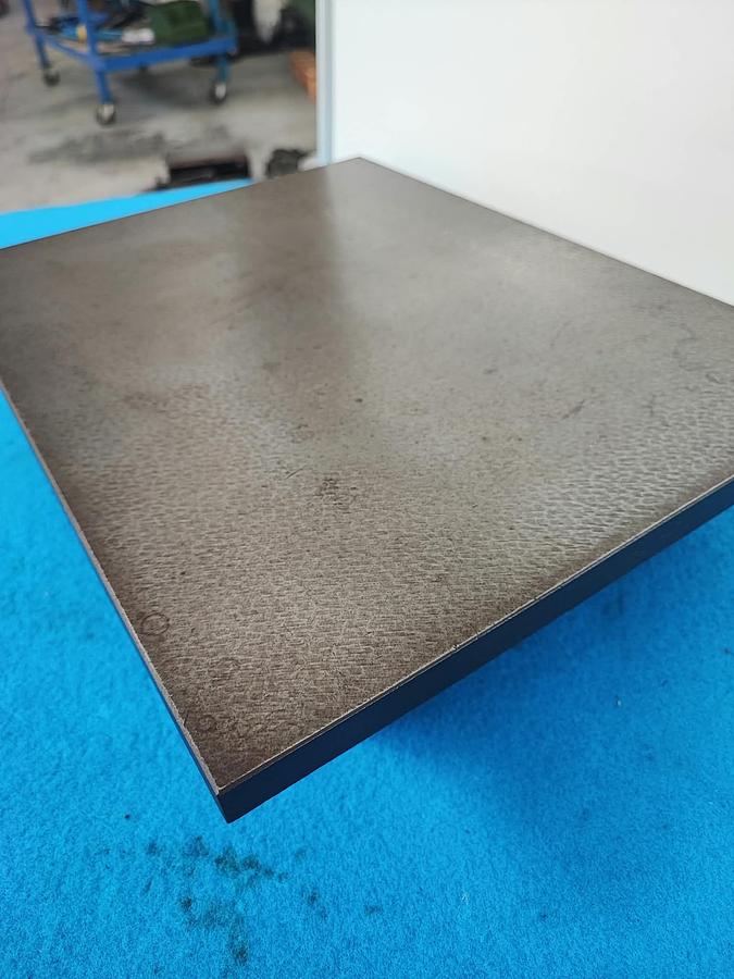 Usato Piano di riscontro 400x300 mm in ghisa per tracciatura e controllo dei pezzi