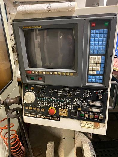 Usato Centro di lavoro verticale KITAMURA MYCENTER 4 con tavola 4° asse