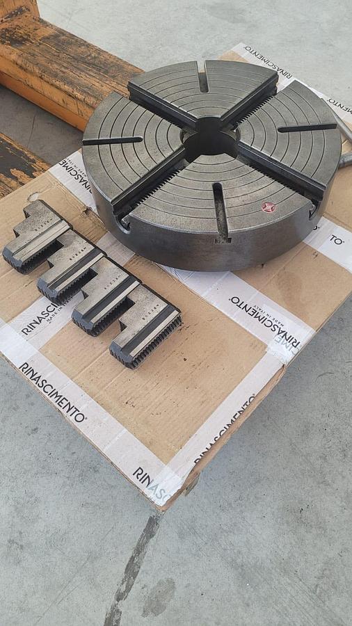 Usato Piattaforma 450mm, C.L. 6", a 4 griffe indipendenti per tornio