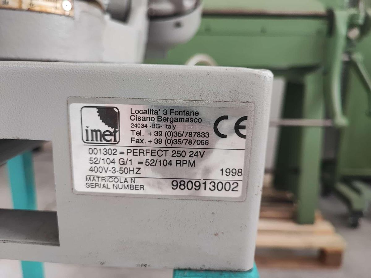 Usato Segatrice a disco manuale IMET PERFECT 250