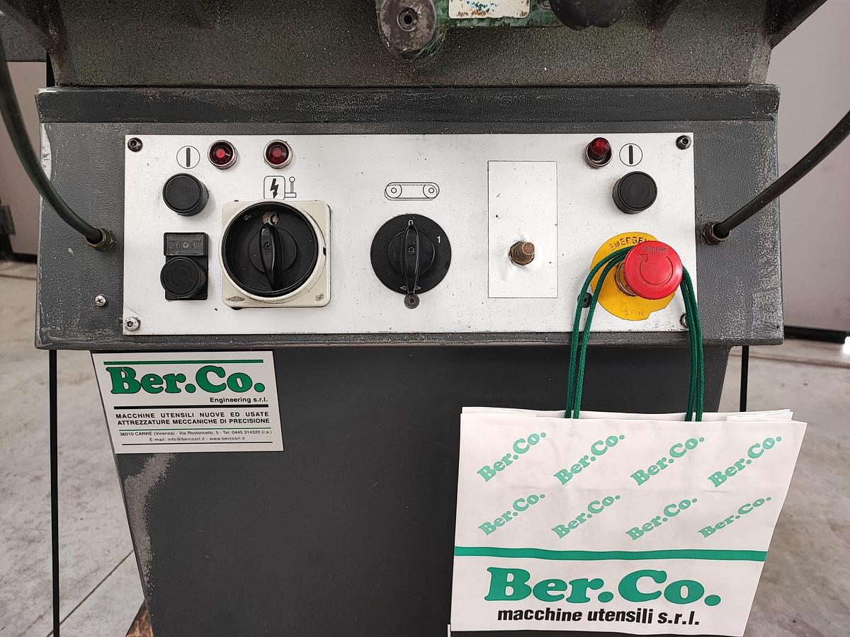 Usato Troncatrice a disco manuale MACC TA 400 S