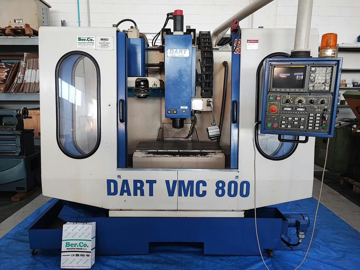 Usato Centro di lavoro verticale DART VMC 800 | 800x500x450 | CNC Fanuc