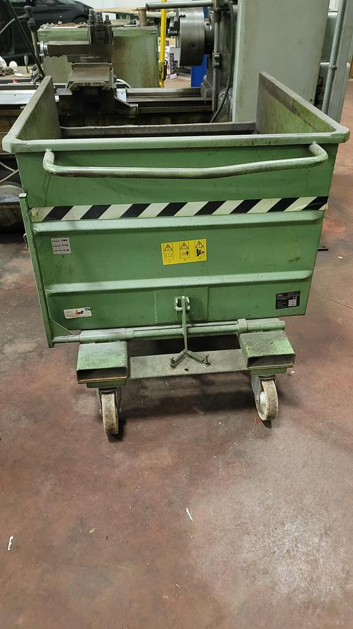 Usato Benne ribaltabili per raccolta trucioli - rottami capacità 750 Lt