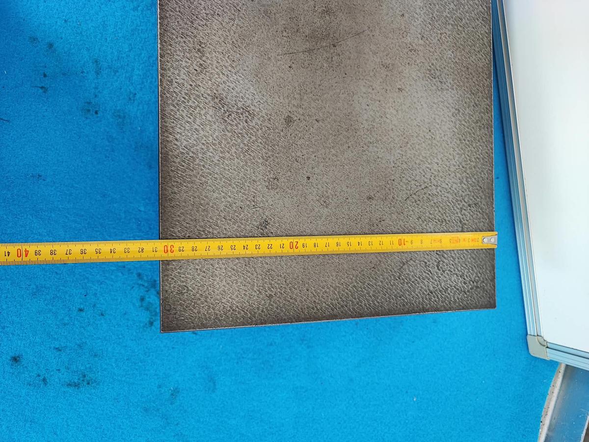 Usato Piano di riscontro 400x300 mm in ghisa per tracciatura e controllo dei pezzi