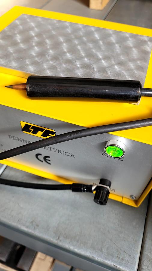 Usato LTF art. 299.00 penna elettrica a vibrazione completa di cavo e pennino