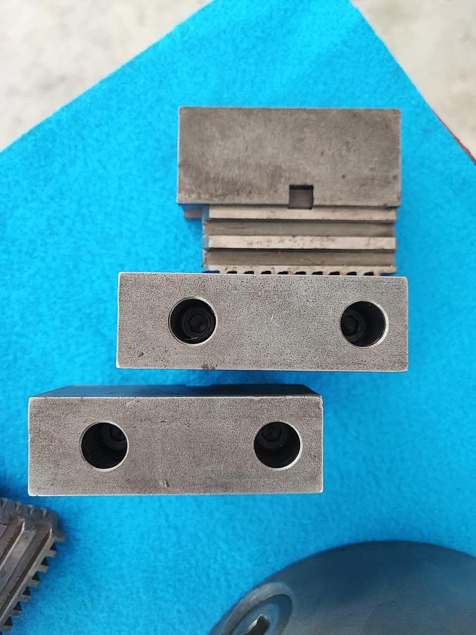 Usato MARIO PINTO 250 mandrino doppia guida, 3+3+3 griffe