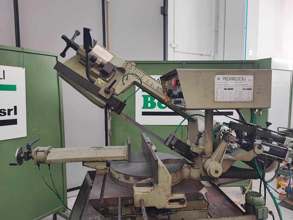 Usato Segatrice a nastro semi automatica PEDRAZZOLI BROWN SN 270 SA