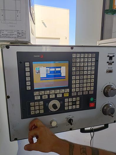 Usato Tornio autoapprendimento PINACHO SE 325x2000x80