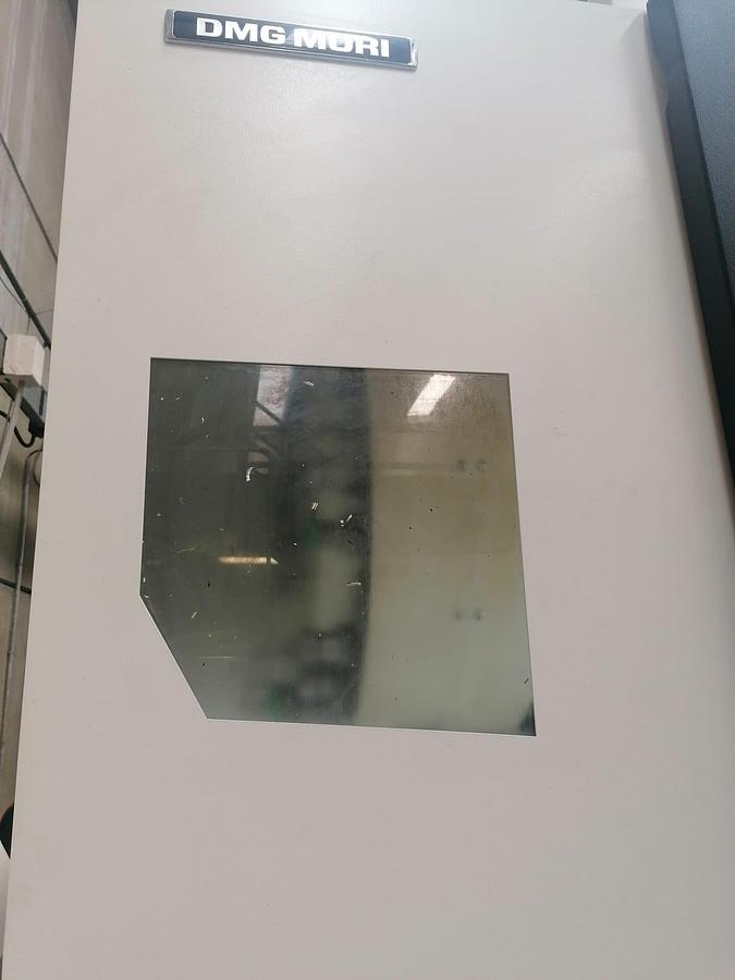 Usato Centro di lavoro verticale DMG MORI M1 | 550x550x510 | CNC Siemens