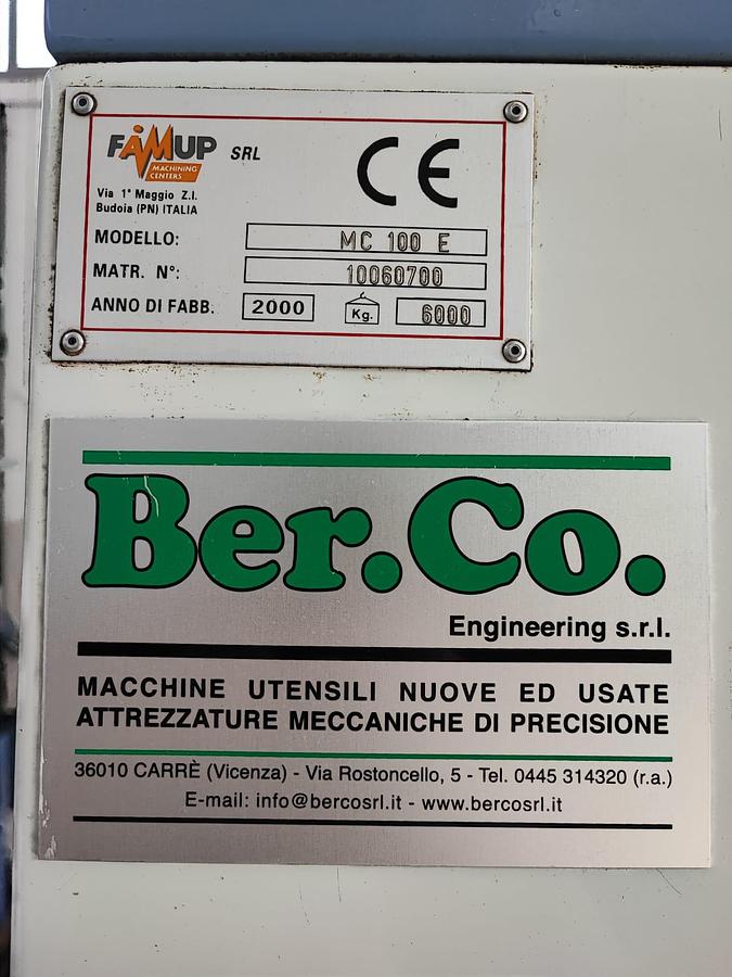 Usato Centro di lavoro verticale FAMUP MC100 EVOLUTION + 4° ASSE | 1000x500x600 | CNC Fanuc