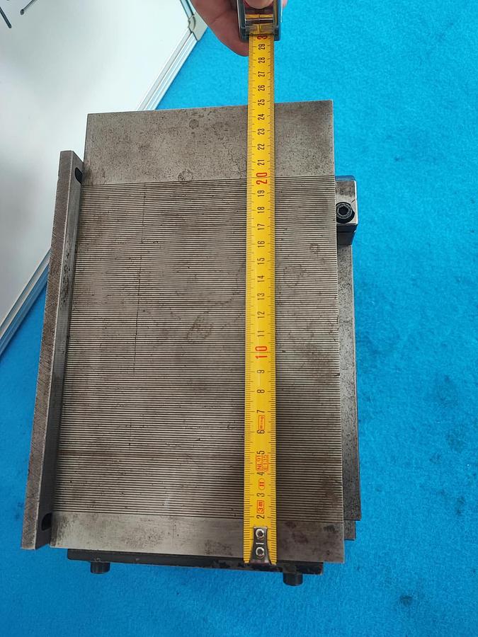 Usato CUTER barra seno doppio con piano magnetico 150x250 per rettifiche