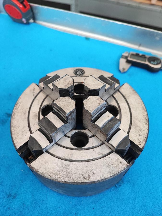 Usato Mandrino piattaforma 160 mm a 4 griffe indipendenti per tornio