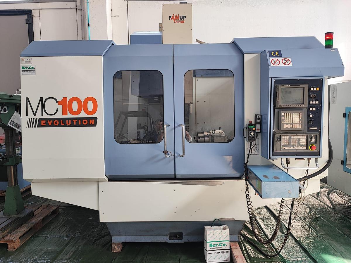 Usato Centro di lavoro verticale FAMUP MC100 EVOLUTION + 4° ASSE | 1000x500x600 | CNC Fanuc