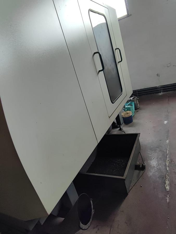 Usato Centro di lavoro verticale HARTFORD VMC 2060A
