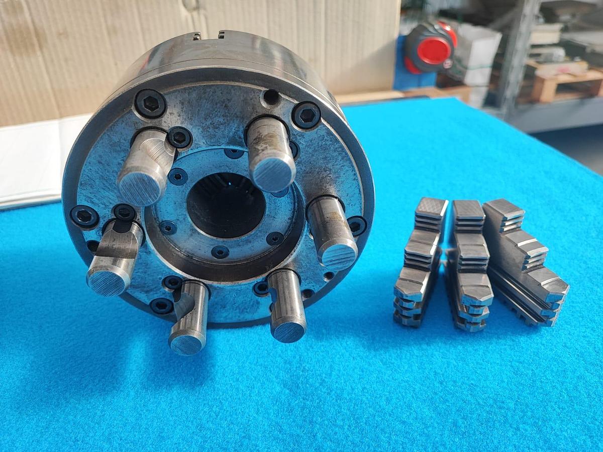 Usato OMAP TRIBLOC 160 mandrino doppia guida, 3+3 griffe con flangia C.L. 5"
