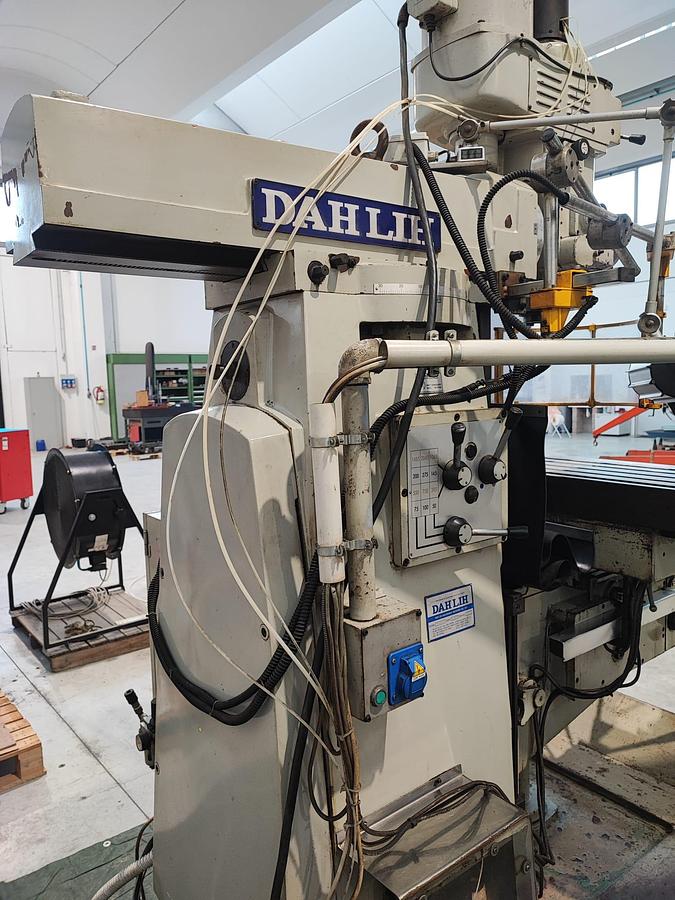 Usato Fresatrice a testa veloce DAHLIH DL-GH950 | 950x350x470 | Visualizzata