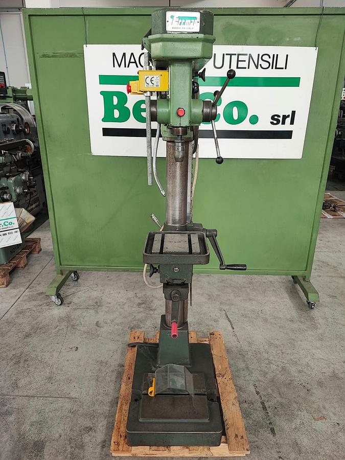 Usato Trapano a colonna SERRMAC RAG 18 PGM PU