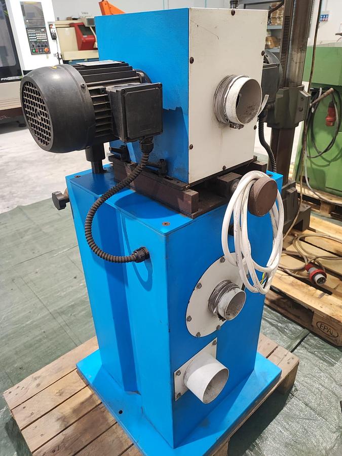 Usato Sbavatrice ACETI ART.37