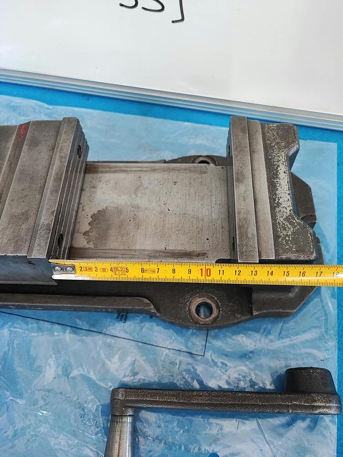 Usato CARMINATI 120x120 morsa in ghisa per fresatrici e trapani