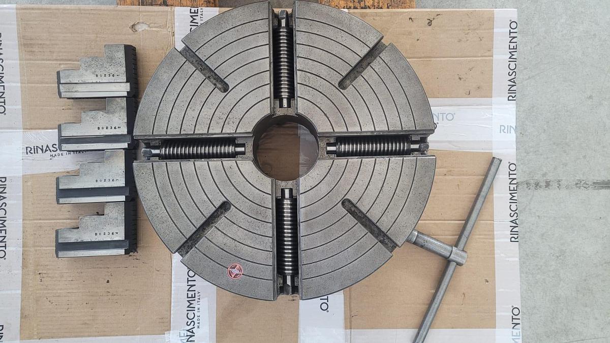 Usato Piattaforma 450mm, C.L. 6", a 4 griffe indipendenti per tornio