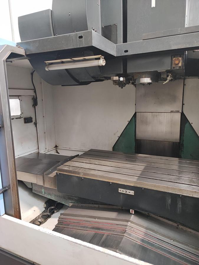 Usato Centro di lavoro verticale DOOSAN DNM 650 II | 1270x670x625 | Fanuc