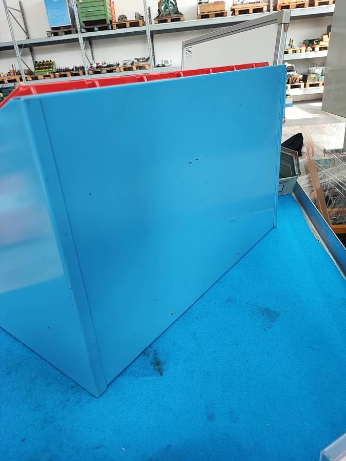 Usato FAMI supporto da banco, porta coni attacco ISO 30, con 34 postazioni