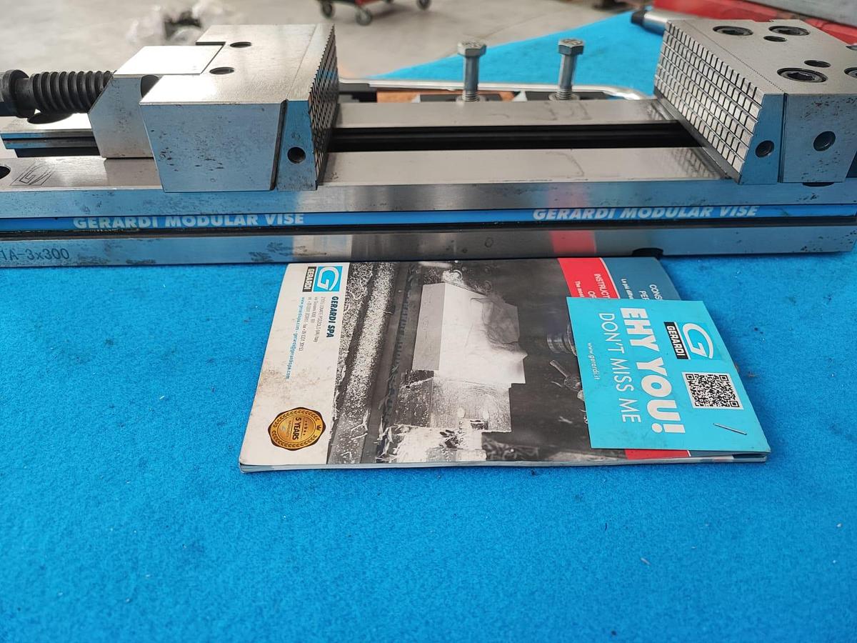 Usato CUTER morsa 300x150mm per fresatrice e centri di lavoro con chiave e tasselli