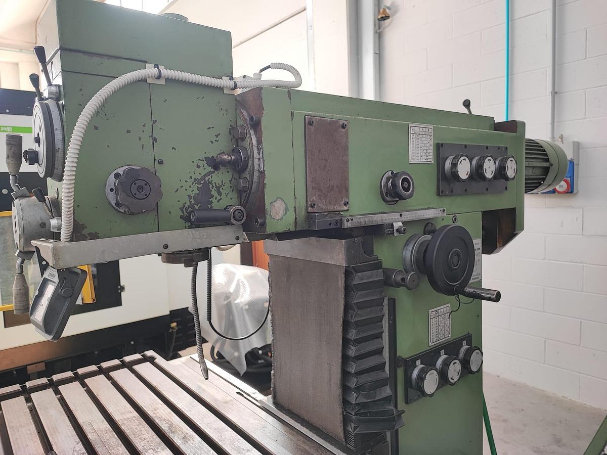 Usato Fresatrice universale verticale INFRATIREA FUS32 | 560x320x400 | Visualizzata + PERIZIA