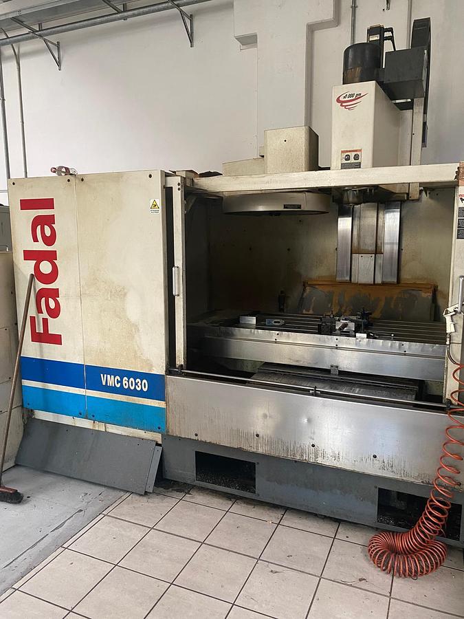 Usato Centro di lavoro verticale FADAL VMC 6030 | 1520x800x800 | CNC Selca