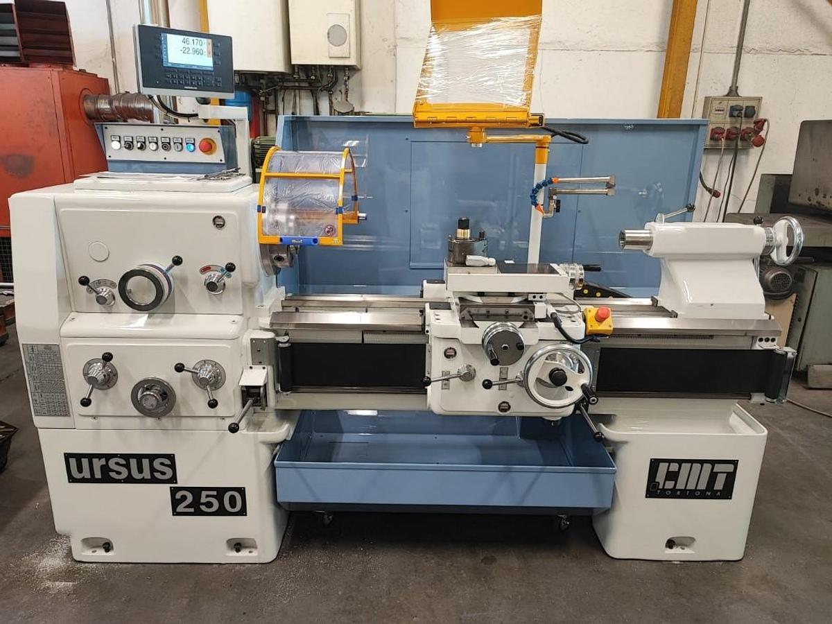 Tornio parallelo revisionato a nuovo CMT URSUS 250x1500x52 | Visualizzatore Heidenhain