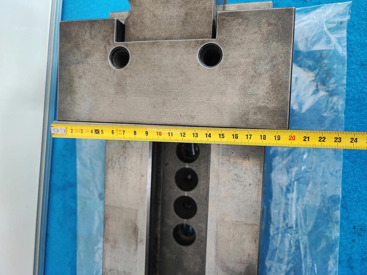 Usato GERARDI morsa modulare 250x150 mm per fresatrici e centri di lavoro cnc