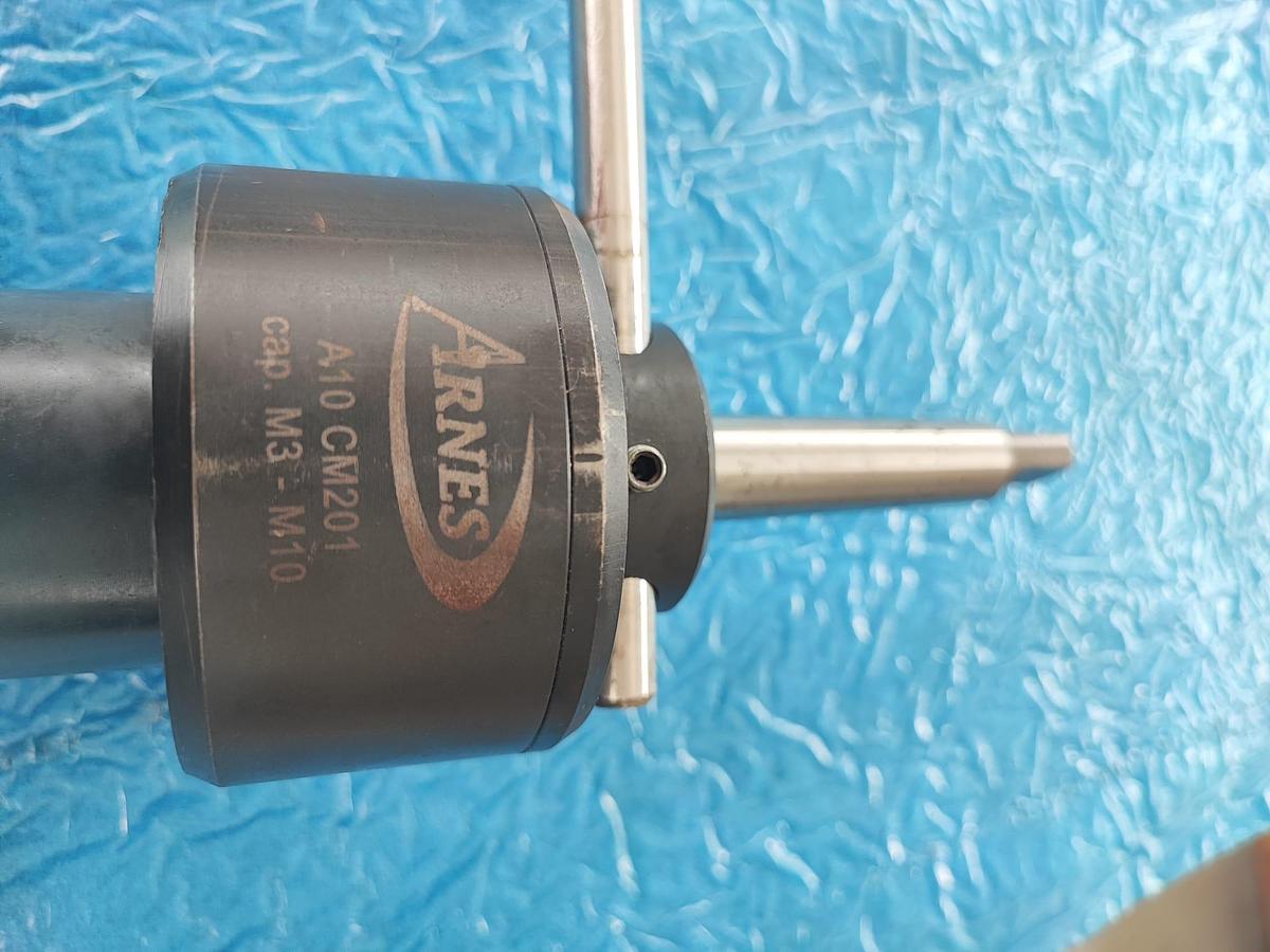 Usato ARNES A10-CM201 apparecchiatura per maschiare, CM 2 capacità M3-M10