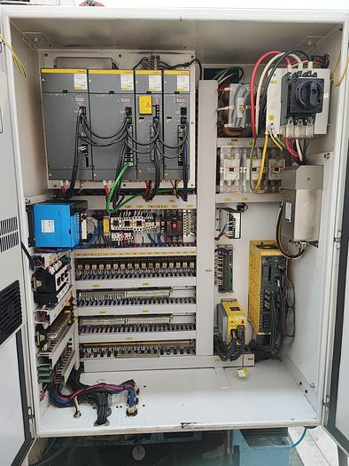 Usato Tornio CNC verticale rovesciato motorizzato KIA SKT21 VM con caricatore