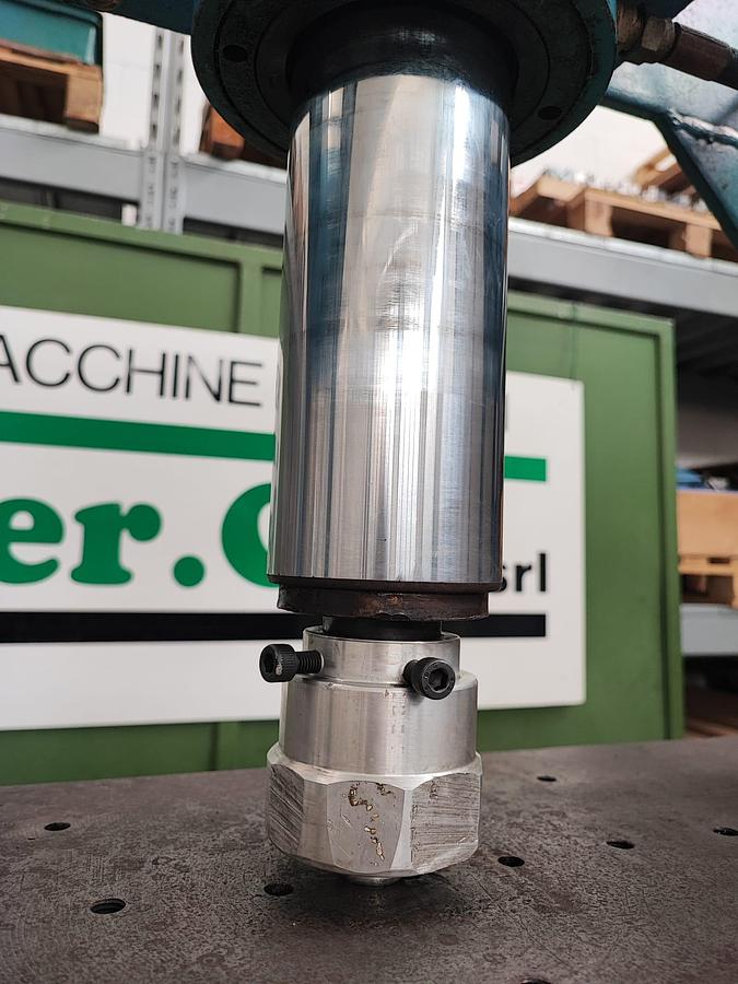 Usato Pressa oleodinamica manuale AXA T.70